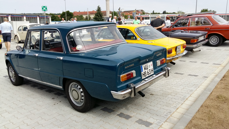 Illustration for article titled Final oldtimer meet photodump